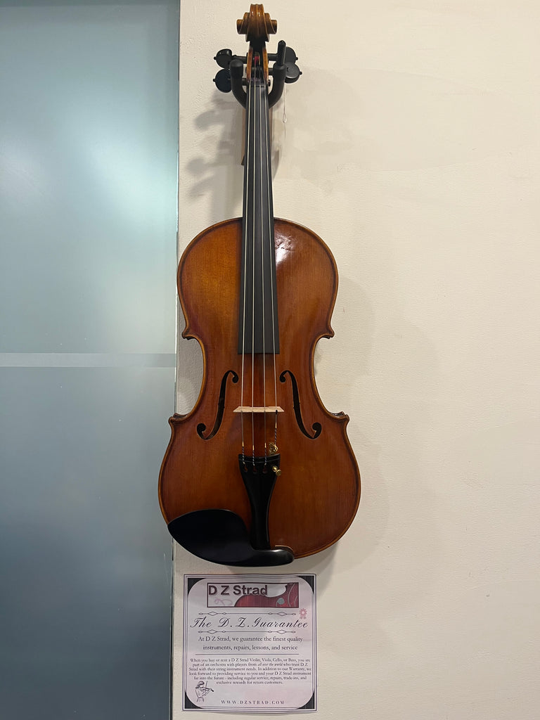 900 Model Viola with Hand-selected Outfit Upgrades for HA