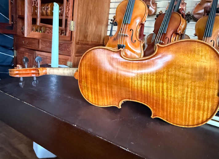 1/2 1 piece back model 509 violin  for yufeng